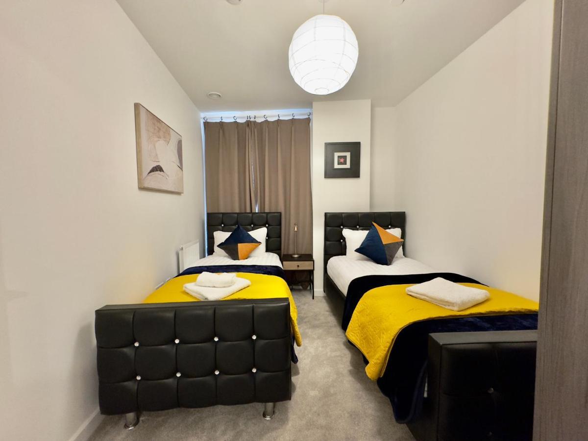 3Bedroom, 2Bathroom, Balcony,Luxury Flat Westfield Londra Exterior foto