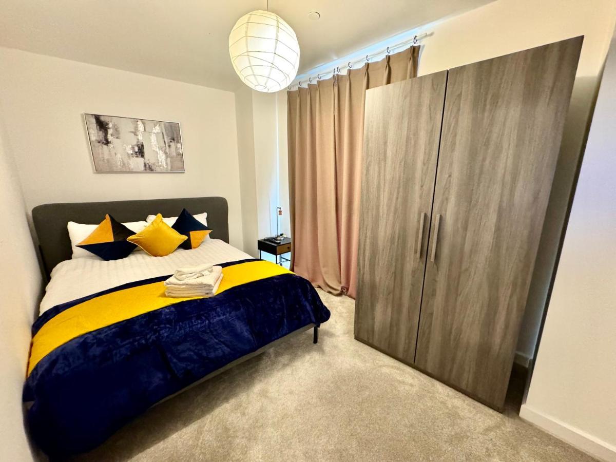 3Bedroom, 2Bathroom, Balcony,Luxury Flat Westfield Londra Exterior foto