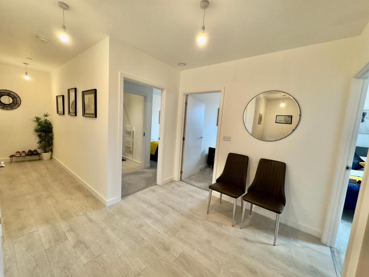 3Bedroom, 2Bathroom, Balcony,Luxury Flat Westfield Londra Exterior foto
