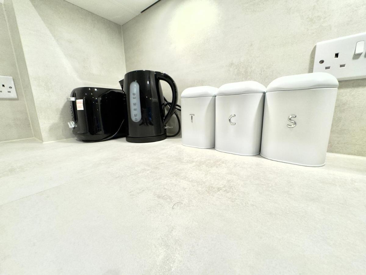 3Bedroom, 2Bathroom, Balcony,Luxury Flat Westfield Londra Exterior foto