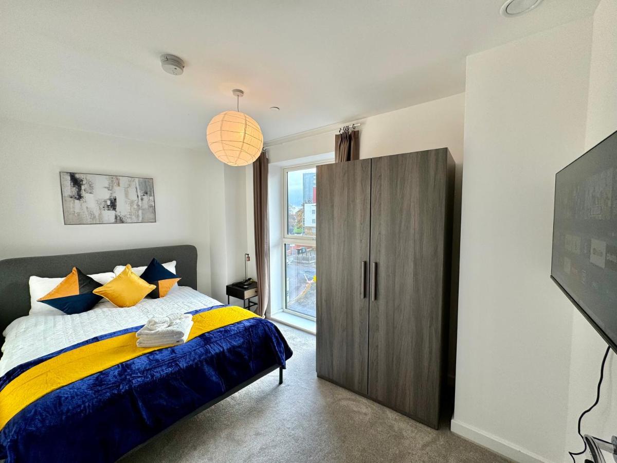 3Bedroom, 2Bathroom, Balcony,Luxury Flat Westfield Londra Exterior foto