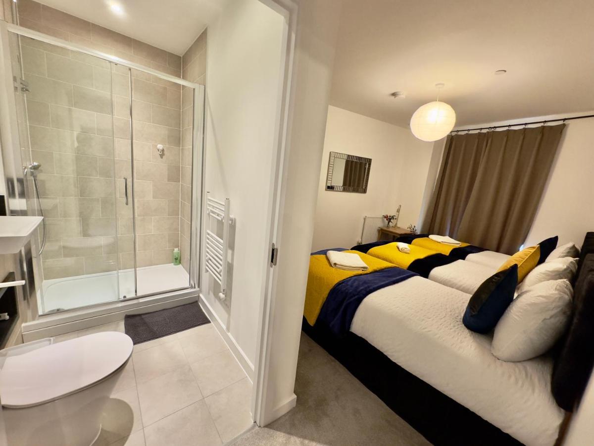 3Bedroom, 2Bathroom, Balcony,Luxury Flat Westfield Londra Exterior foto