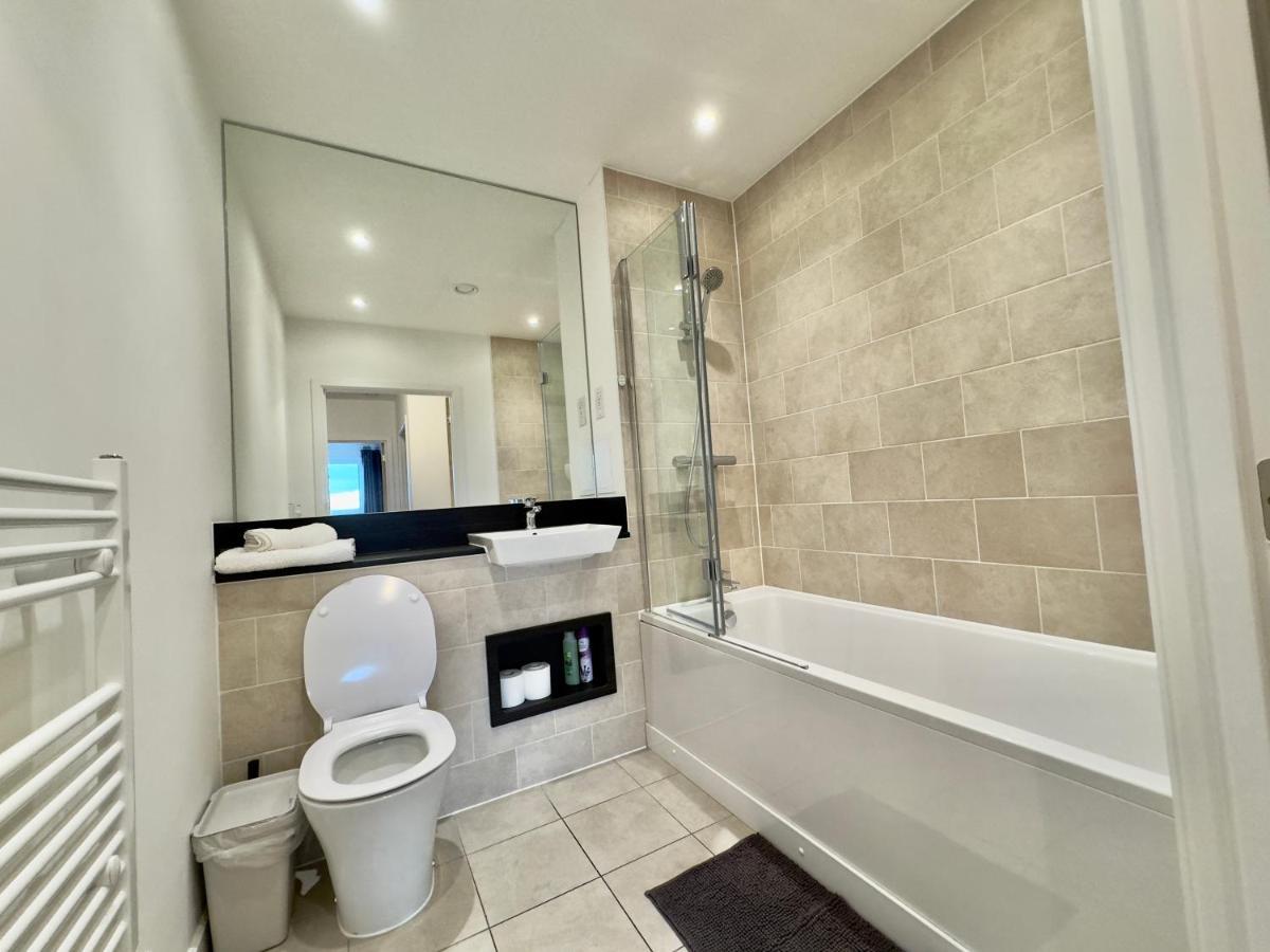 3Bedroom, 2Bathroom, Balcony,Luxury Flat Westfield Londra Exterior foto