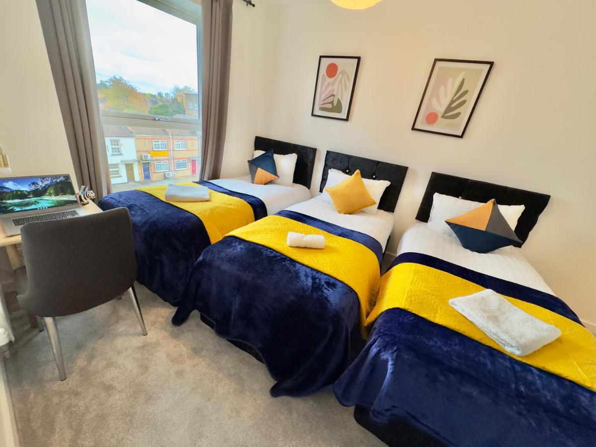 3Bedroom, 2Bathroom, Balcony,Luxury Flat Westfield Londra Exterior foto