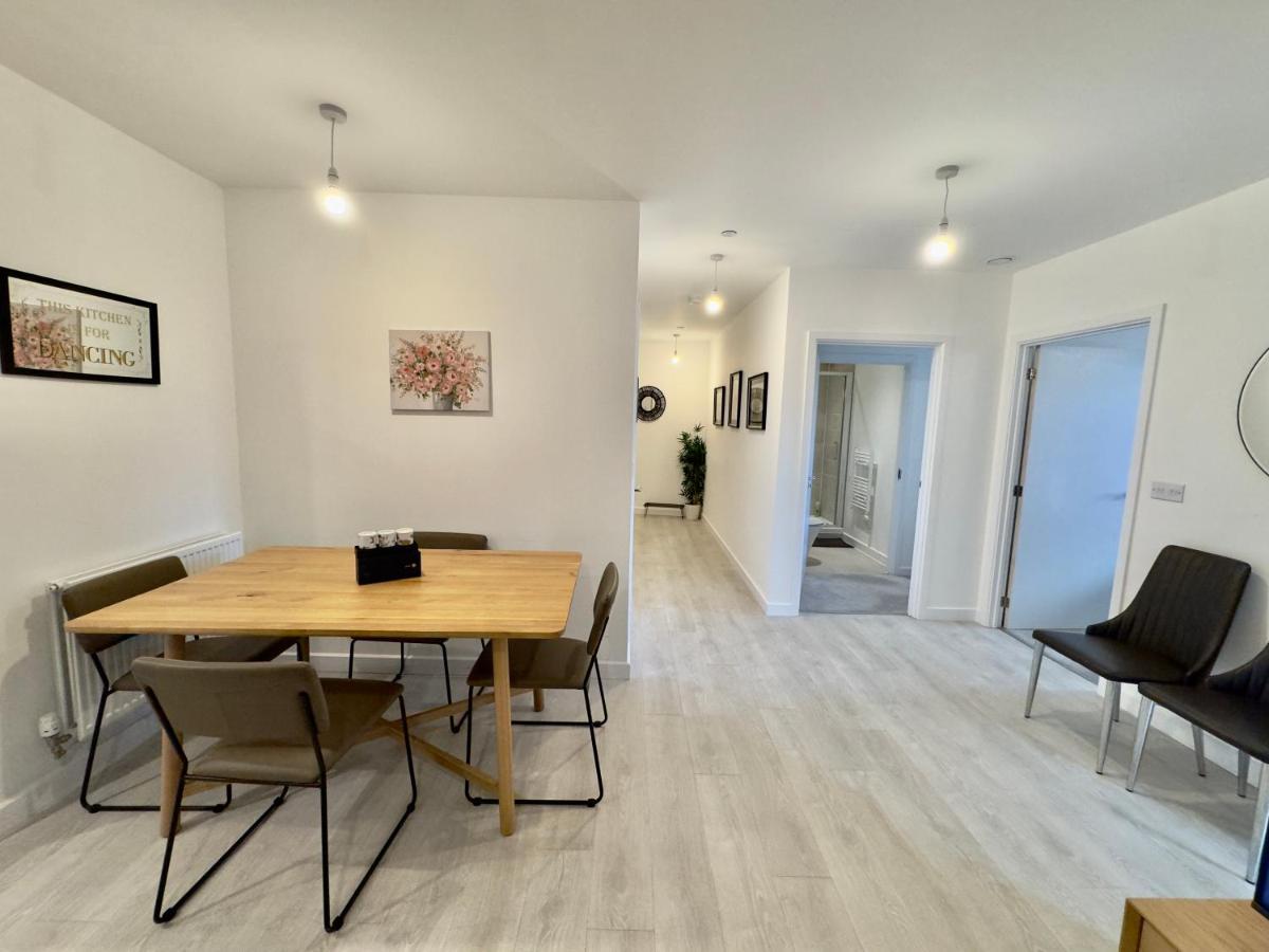 3Bedroom, 2Bathroom, Balcony,Luxury Flat Westfield Londra Exterior foto