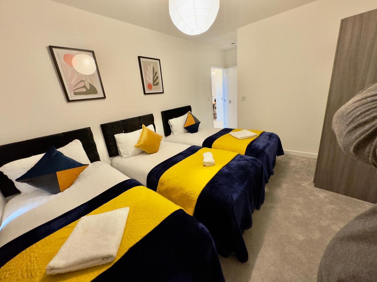 3Bedroom, 2Bathroom, Balcony,Luxury Flat Westfield Londra Exterior foto