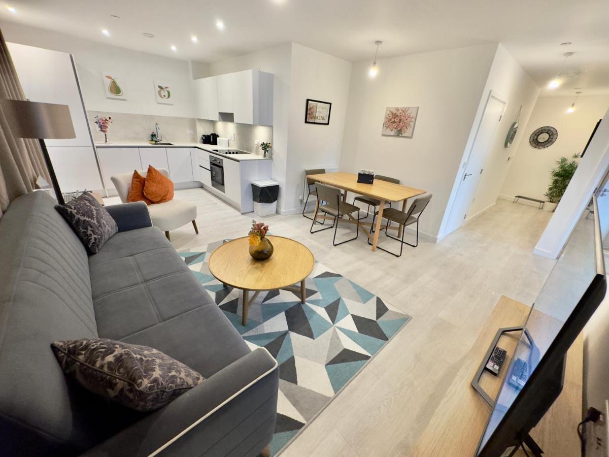 3Bedroom, 2Bathroom, Balcony,Luxury Flat Westfield Londra Exterior foto